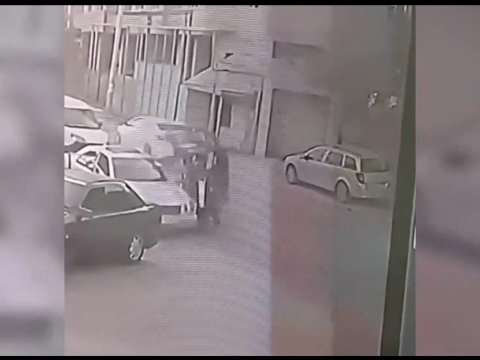 Bakıda kuryoz qəza - VİDEO