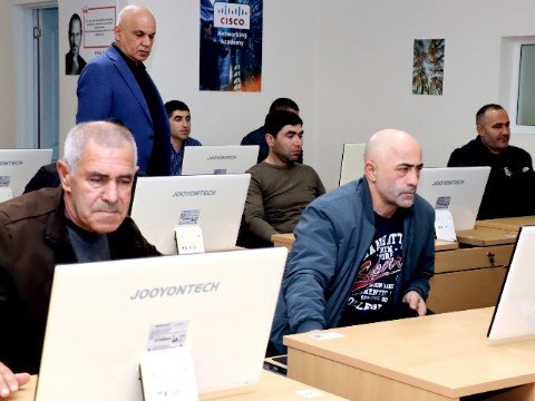 AYNA 8000-dən çox sürücünü təlimlərə cəlb edəcək - FOTOLAR