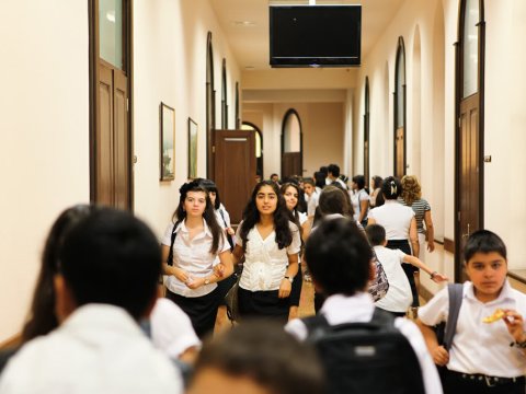 Məktəblərdə tənəffüs vaxtı uzadılır?