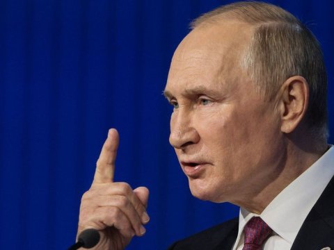 Putin Təhlükəsizlik Şurasını topladı