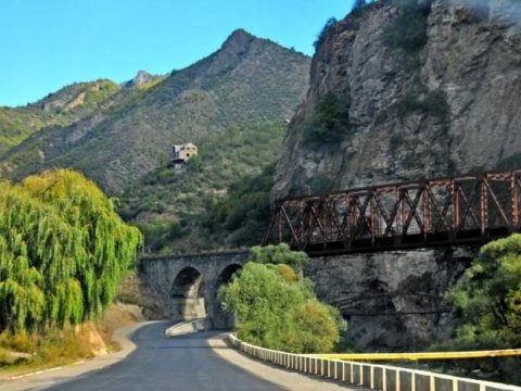 Zəngəzurla bağlı müzakirələri Ermənistanla deyil, Rusiya ilə aparırıq