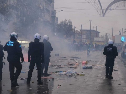 Belçika uduzdu, azarkeşlər iğtişaş törətdi - FOTO