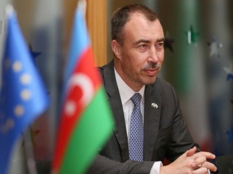 Bakıdan qayıdan Klaar İrəvana ÇAĞIRIŞ ETDİ