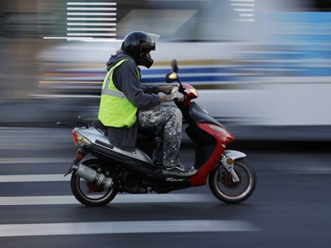 Azərbaycanda moped sürmək üçün vəsiqə tələb olunacaq
