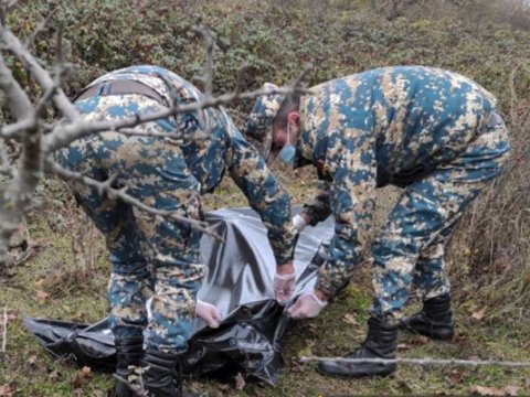 Azərbaycan 13 erməni hərbçinin meyitini qaytardı