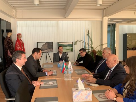 BMU-nun rektoru Koreya səfirliyində olub - FOTOLAR