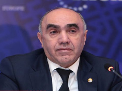 Zakir Qaralovun qohumu işdən çıxarıldı 
