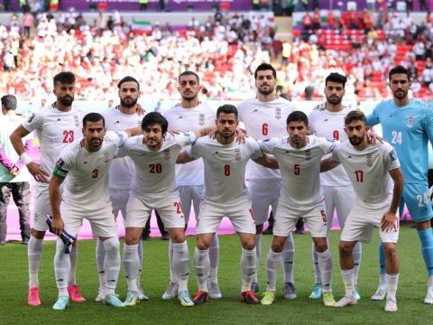 İran hakimiyyəti futbolçuların ailələrini HƏDƏLƏYİR 