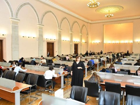 Kitabxana müdiri olmaq istəyənlərin NƏZƏRİNƏ