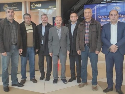 Cəmil Həsənli Avropadan Azərbaycana qayıdıb