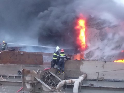 Təhlükəli yanğından belə xilas edildilər - VİDEO