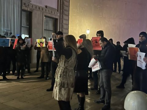 Bakıda Türkiyə əleyhinə filmə etiraz edildi - VİDEO