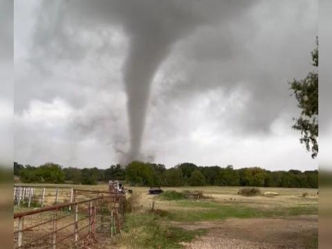 ABŞ-da tornado həyatı iflic etdi - ÖLƏNLƏR VAR