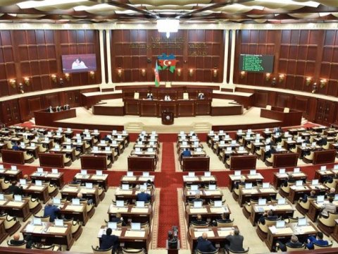Parlamentin sabahkı iclasının gündəliyi dəyişdi - SİYAHI