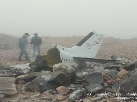 Ermənistanda təyyarə qəzası - Ölənlər var