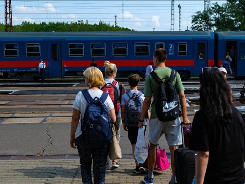 14.5 milyon insan Ukraynanı tərk edib