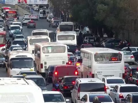 150-yə yaxın avtobus TIXACDA qalıb
