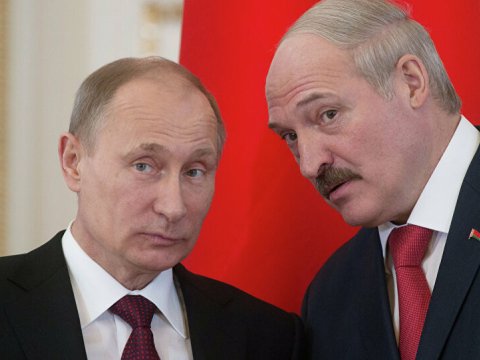 Putin Lukaşenko ilə telefonla danışdı