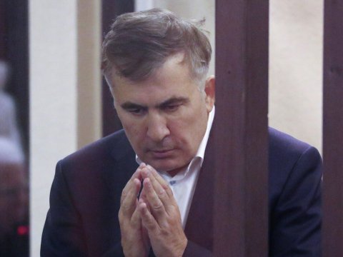 Saakaşvilinin vəziyyəti getdikcə pisləşir