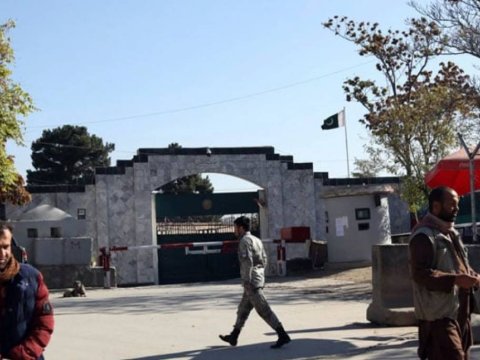 Kabildə Pakistan səfirliyinə hücum edildi - Yaralı var