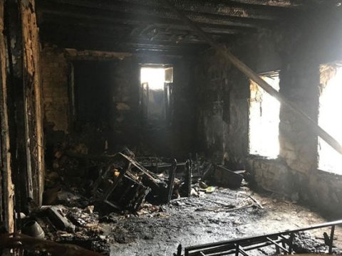 Sumqayıtda iki uşaq yanaraq öldü 