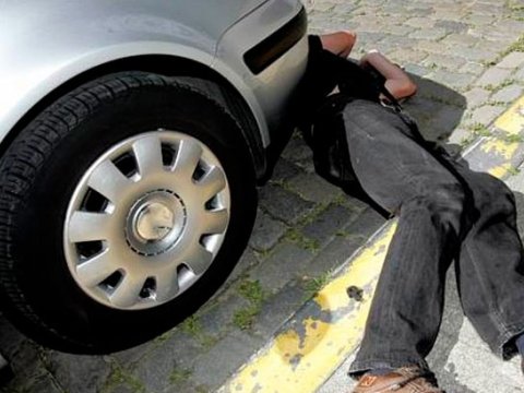 Bakıda maşın piyadanı VURDU