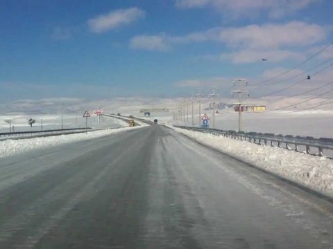 Sürücülərin nəzərinə - Yollar buz bağlayacaq