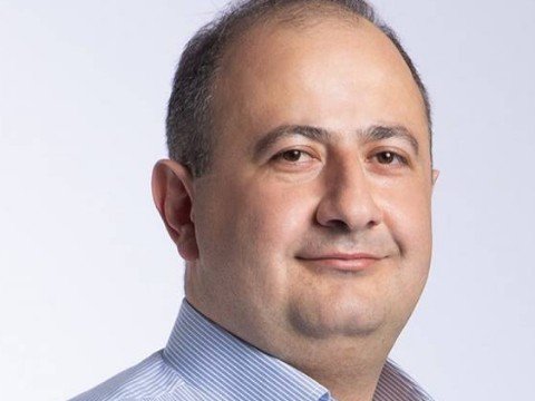 Ermənistanda daha bir deputat mandatından istefa verdi