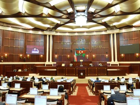 “Bir də görəcəyik ki, Gültəkin Hacıbəyli YAP-ın mitinqində...”