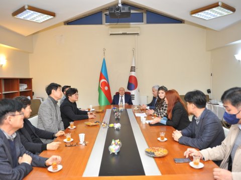 BMU-da Koreya nümayəndələri ilə görüş keçirildi