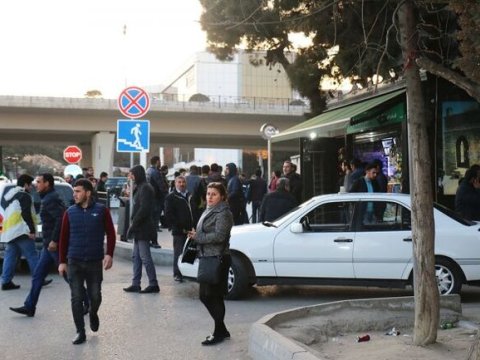 “1 manatlıq” taksilər yollarda xaos yaradır