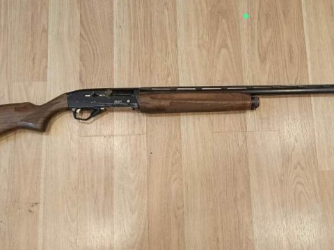 Ov edirdi, adam güllələdi