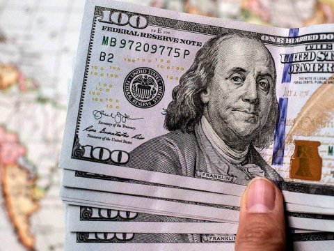 Dollar almaq istəyənlərin DİQQƏTİNƏ!