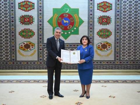 Sahibə Qafarova Türkmənistanın dövlət ordeni ilə təltif olundu