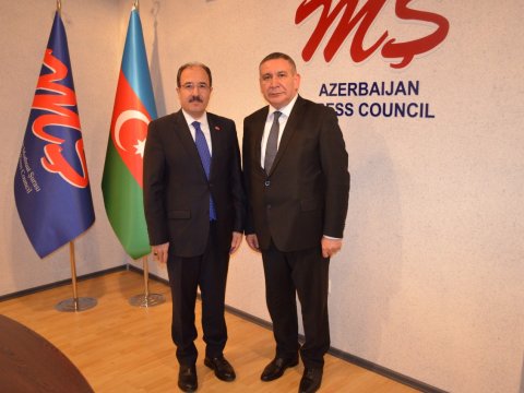 Cahit Bağçı Mətbuat Şurasında olub