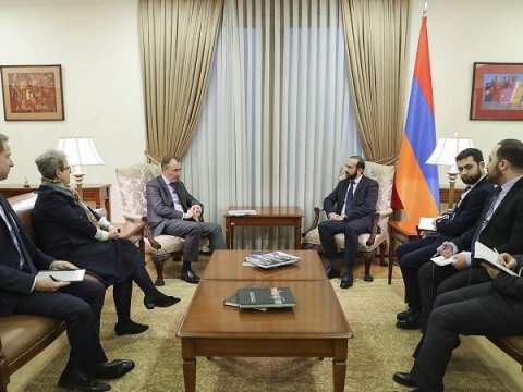 Klaar İrəvana səfərindən yazdı - İstanbula gedir