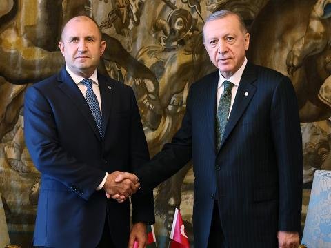 Ərdoğan Bolqarıstan prezidenti ilə görüşdü