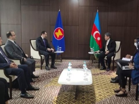 Nazir müavini ASEAN rəhbəri ilə danışıqlar apardı