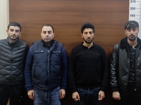 Bacıoğlu dayısının evinə basqın etdi - FOTOLAR