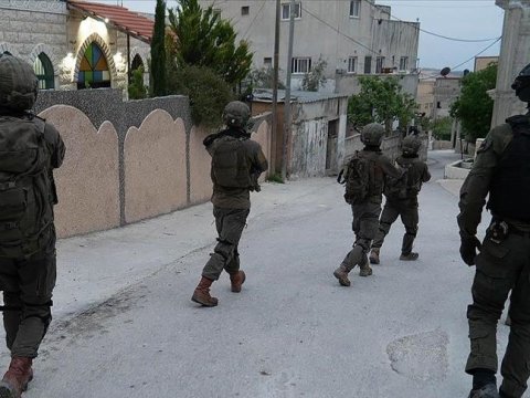 İsrail minlərlə fələstinlini həbs edib