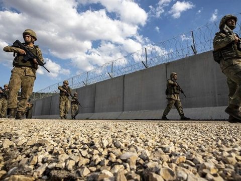 Türk ordusu 3 terrorçunu ələ keçirdi