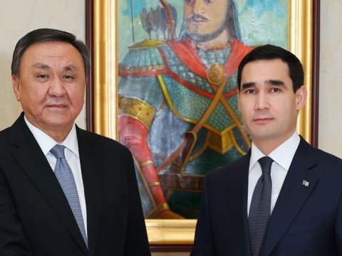 TDT Baş katibi Berdiməhəmmədovla görüşdü 