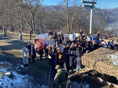 Şuşada aksiya: ictimai fəallar Laçın yolunu bağladılar - YENİLƏNİB