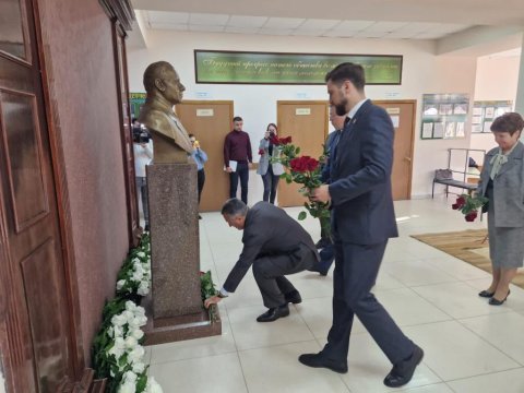 Heydər Əliyevin xatirəsi Həştərxanda yad edilib - FOTOLAR