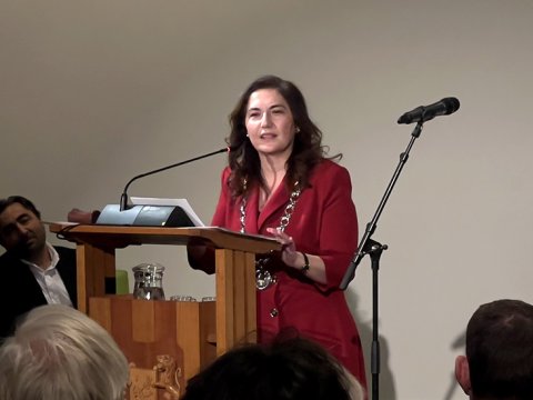 Niderlandda türk əsilli qadın mer seçildi – ilk dəfə