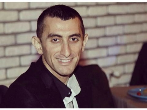 Futbol şərhçisi yol qəzasında ÖLDÜ