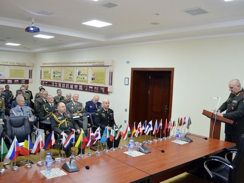 Müdafiə Nazirliyi hərbi attaşeləri məlumatlandırdı