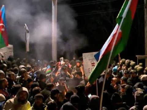 Etirazçılar bu gecə də Şuşa-Xankəndi yolunda QALACAQ 