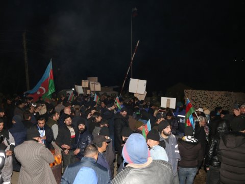 Bölgələrdən Laçın yoluna axın - Aksiya ilə bağlı SON XƏBƏRLƏR