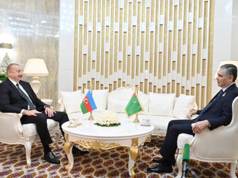 İlham Əliyevin Berdiməhəmmədovla görüşüb